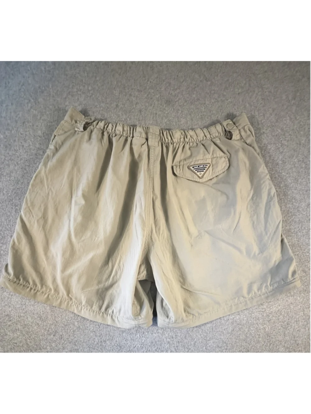 Columbia PFG Men’s XXL Khaki Nylon Cargo Fishing Shorts Elastic Waist FM8280